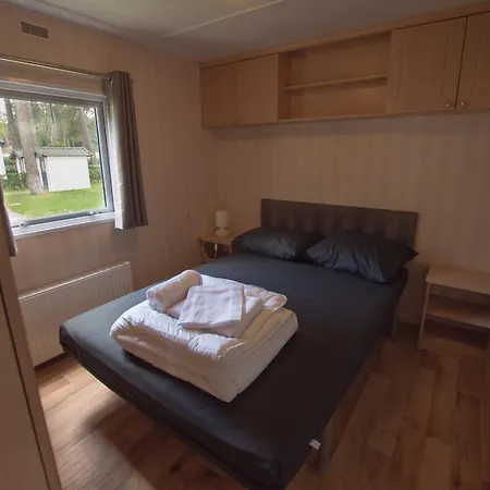Verblijfpark Tulderheyde - Leisure only! Poppel Kamer foto
